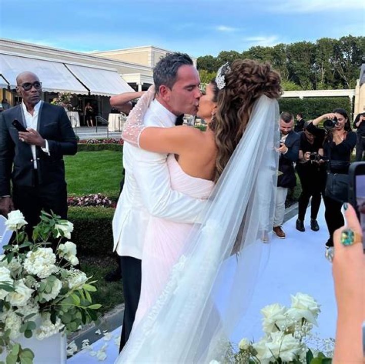 Unveiling The Wealth: A Deep Dive Into Luis Ruelas Net Worth